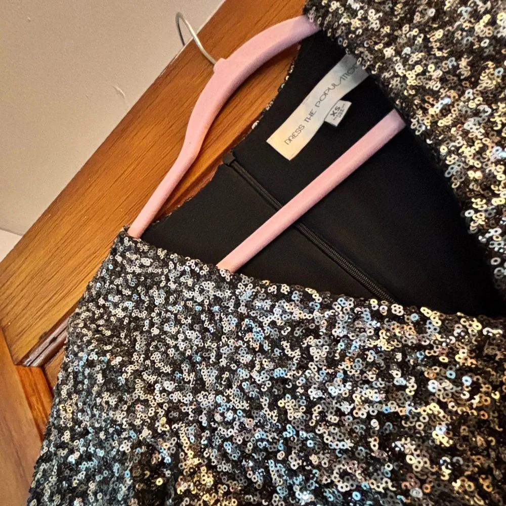 Dress The Population Sequin Long Sleeve Dress - Black Silver NYE - Picture 4 of 6